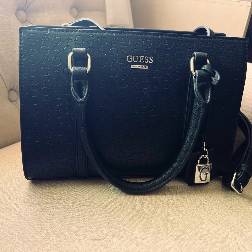 Guess satchel/ Crossbody